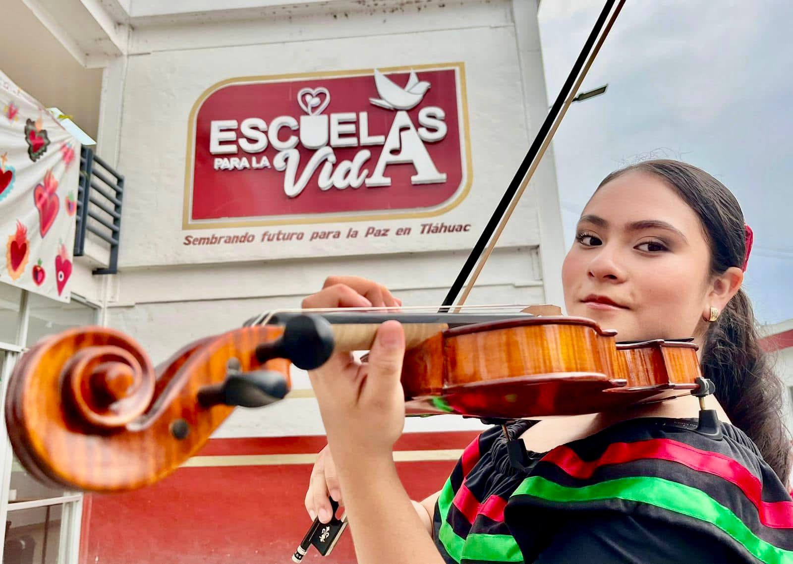 «Escuelas para la Vida», proyecto de desarrollo integral para jóvenes de Tláhuac