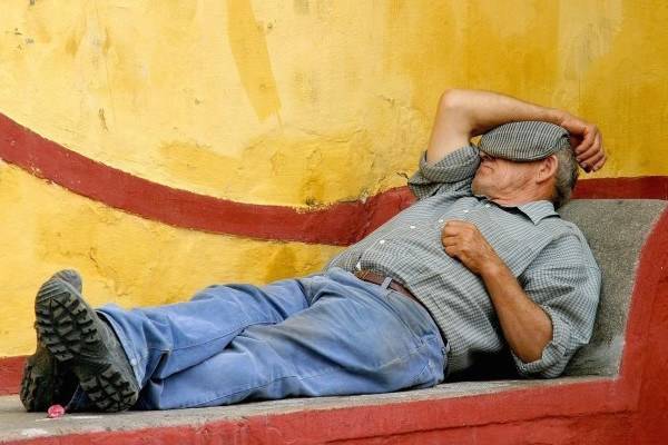 Una siesta de 20 minutos puede cambiar tu día; además de brindar beneficios para la salud